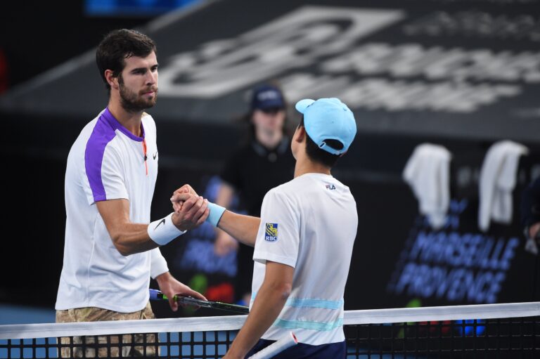 Khachanov prend son quart